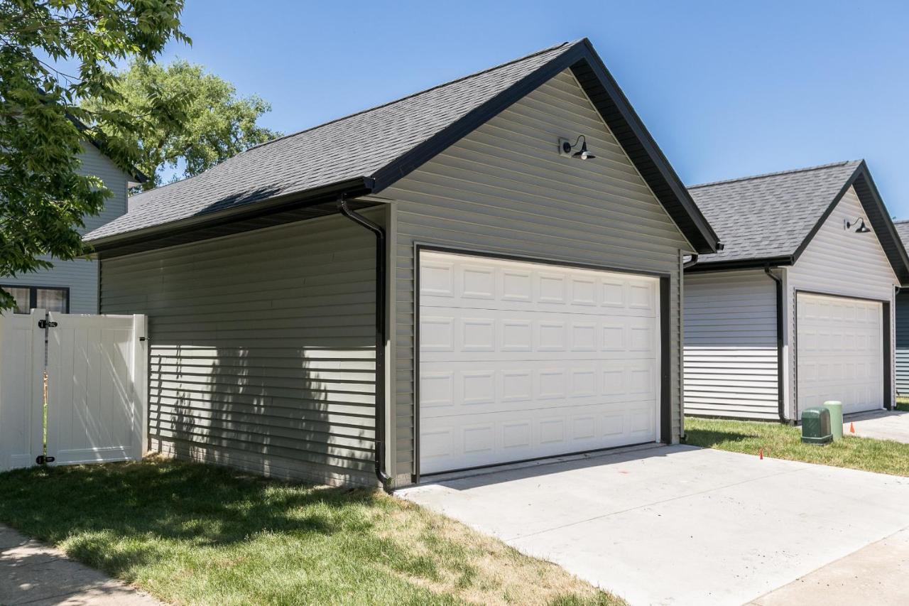Burnett Cottage - Og Cedar Rapids Exterior photo